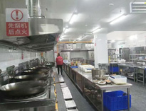 500人食堂廚房工程公司告訴你商用廚房設備的分類和保養(yǎng)措施